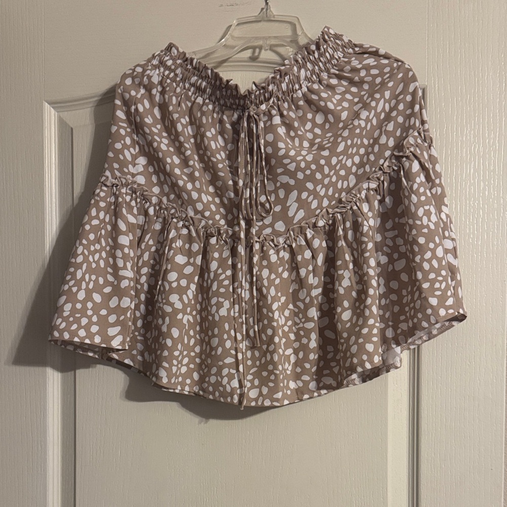 Amazon Tan and White Patterned Skirt